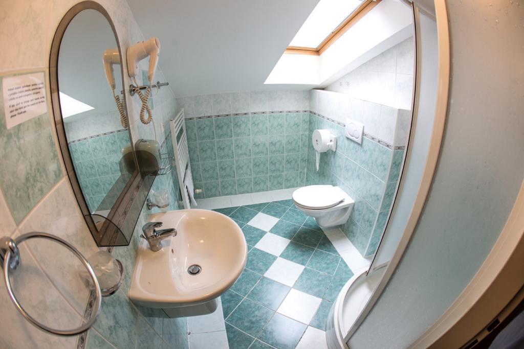 Hotel Na Jizni Prerov Bilik gambar